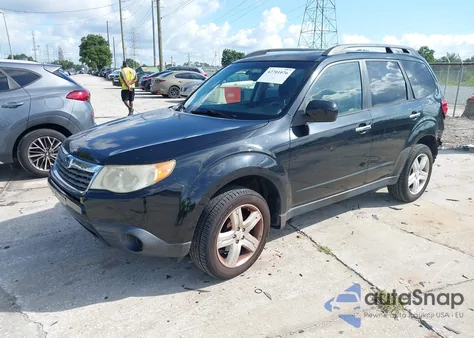 2010 Subaru Forester 2.5X Premium z USA, uszkodzony, nr VIN JF2SH6CC9AH759874